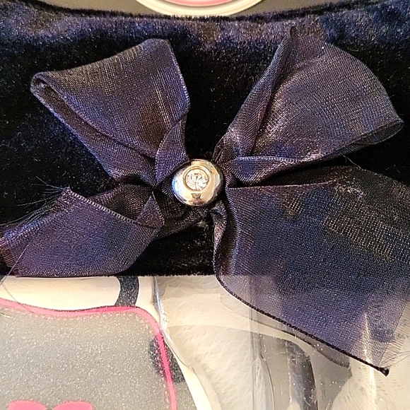 NEW Black Velvet Handbag, Grooming Accessories, 6 Pieces! - Picture 4 of 9